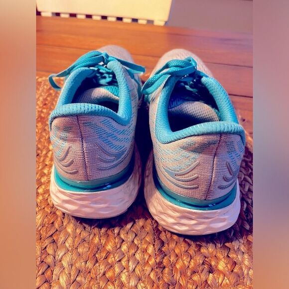 New Balance Women's Blue Running Shoes; Size 10; GREAT CONDITION - Picture 6 of 14